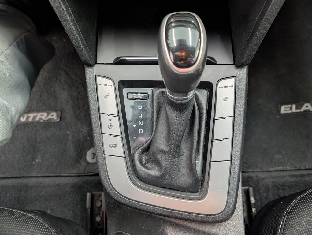 Hyundai Elantra SE, AUTOMATIQUE, A/C, 2017 à Magog, Québec - 16 - w1024h768px