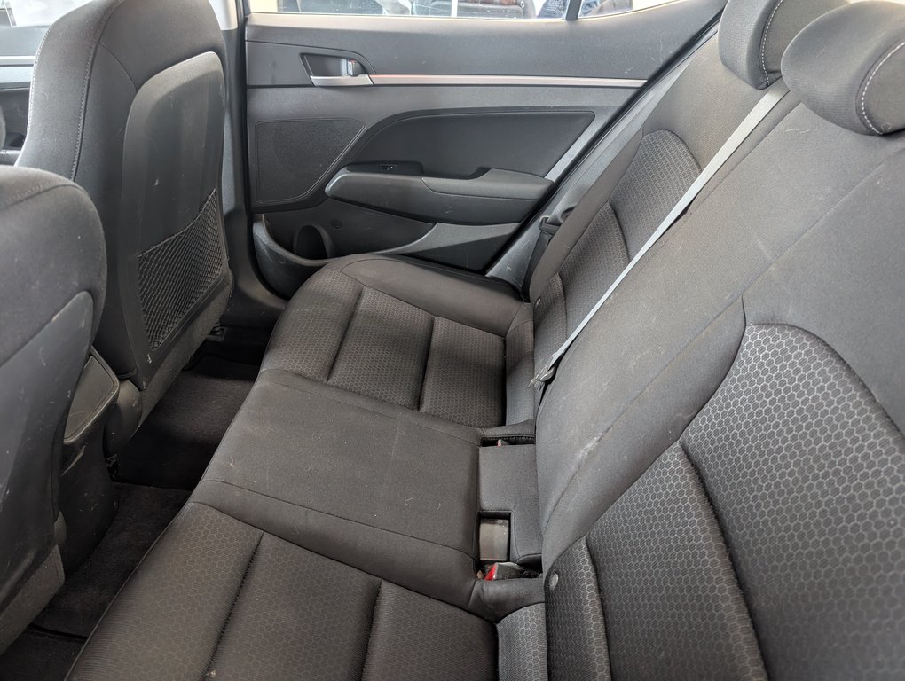 Hyundai Elantra SE, AUTOMATIQUE, A/C, 2017 à Magog, Québec - 10 - w1024h768px