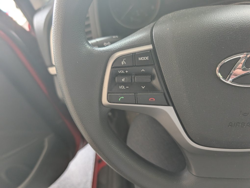 2017 Hyundai Elantra AUTOMATIQUE, A/C, in Magog, Quebec - 18 - w1024h768px