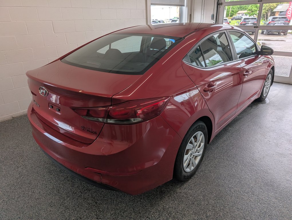 2017 Hyundai Elantra AUTOMATIQUE, A/C, in Magog, Quebec - 3 - w1024h768px