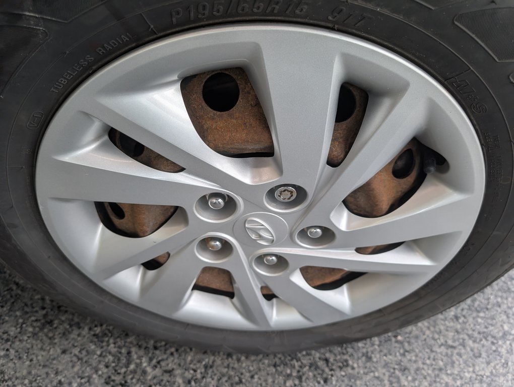 2017 Hyundai Elantra AUTOMATIQUE, A/C, in Magog, Quebec - 22 - w1024h768px