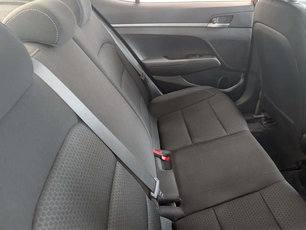 2017 Hyundai Elantra AUTOMATIQUE, A/C, in Magog, Quebec - 7 - w1024h768px
