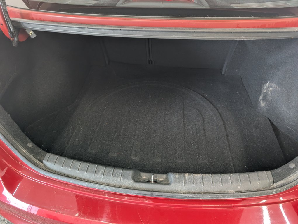 2017 Hyundai Elantra AUTOMATIQUE, A/C, in Magog, Quebec - 6 - w1024h768px