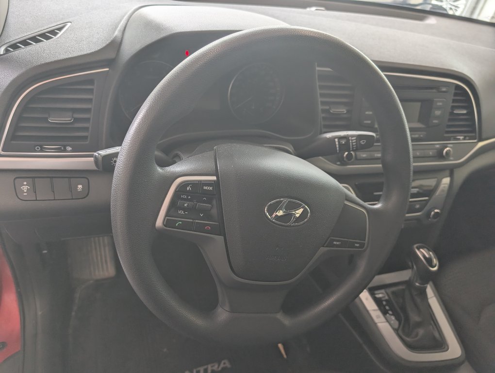2017 Hyundai Elantra AUTOMATIQUE, A/C, in Magog, Quebec - 12 - w1024h768px