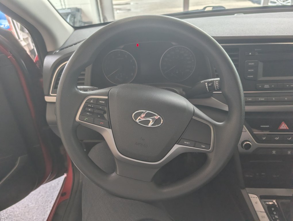 2017 Hyundai Elantra AUTOMATIQUE, A/C, in Magog, Quebec - 14 - w1024h768px