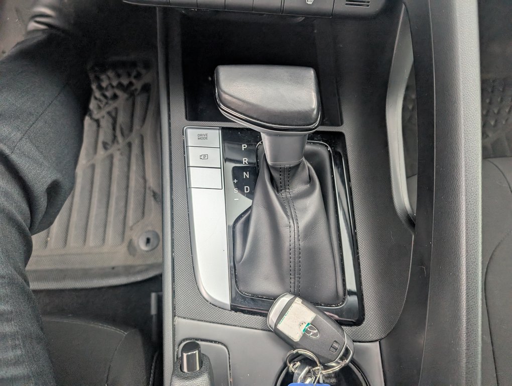 Hyundai Elantra Preferred 2021 à Magog, Québec - 12 - w1024h768px