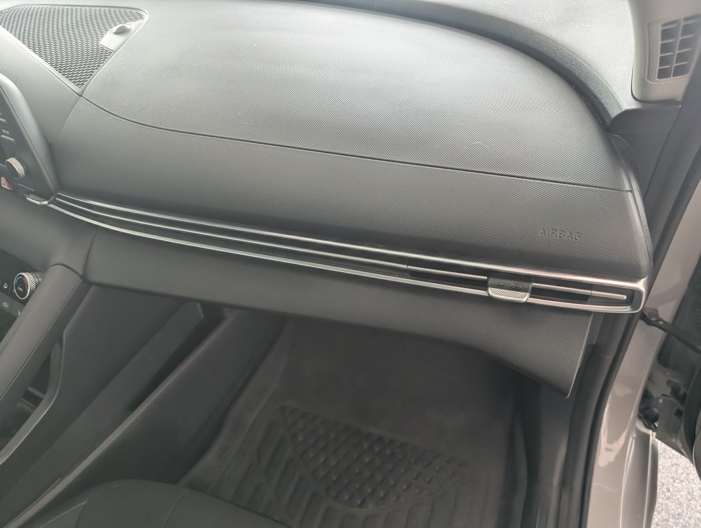 Hyundai Elantra Preferred 2021 à Magog, Québec - 7 - w1024h768px