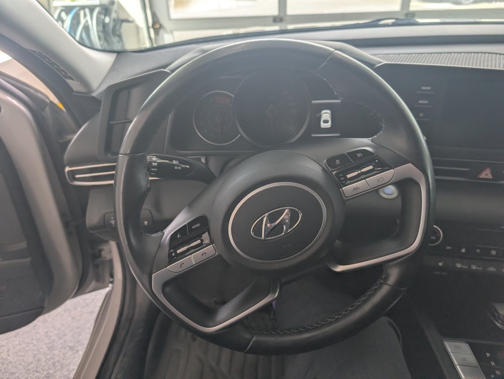 Hyundai Elantra Preferred 2021 à Magog, Québec - 11 - w1024h768px