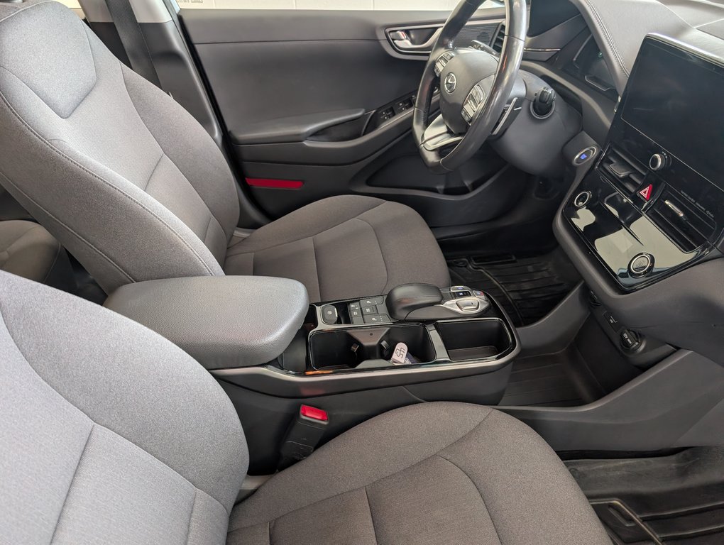 2020 Hyundai Ioniq Electric Preferred in Magog, Quebec - 7 - w1024h768px