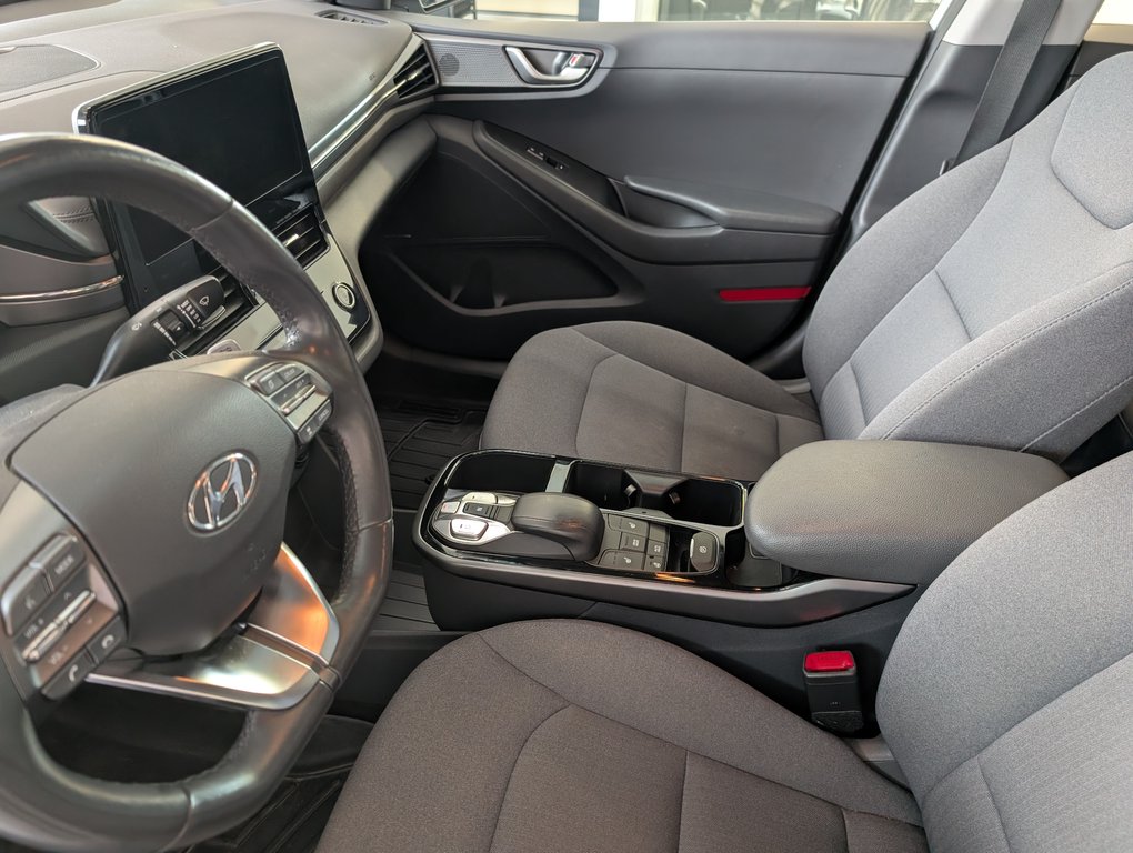 2020 Hyundai Ioniq Electric Preferred in Magog, Quebec - 10 - w1024h768px