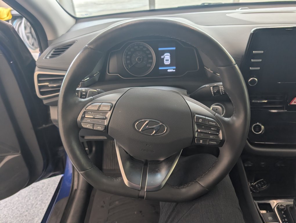 2021 Hyundai Ioniq Plug-In Hybrid Preferred in Magog, Quebec - 14 - w1024h768px