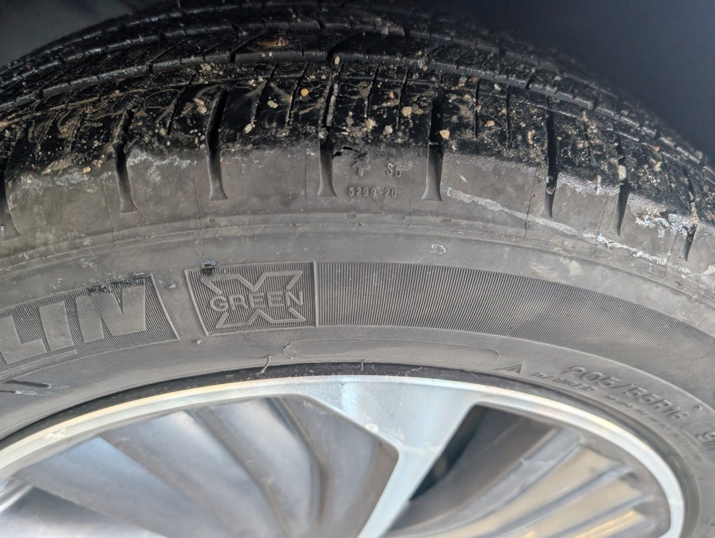 2021 Hyundai Ioniq Plug-In Hybrid Preferred in Magog, Quebec - 21 - w1024h768px