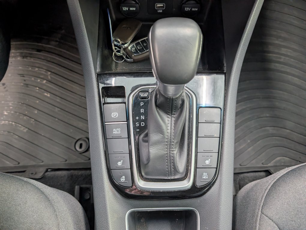 2021 Hyundai Ioniq Plug-In Hybrid Preferred in Magog, Quebec - 15 - w1024h768px