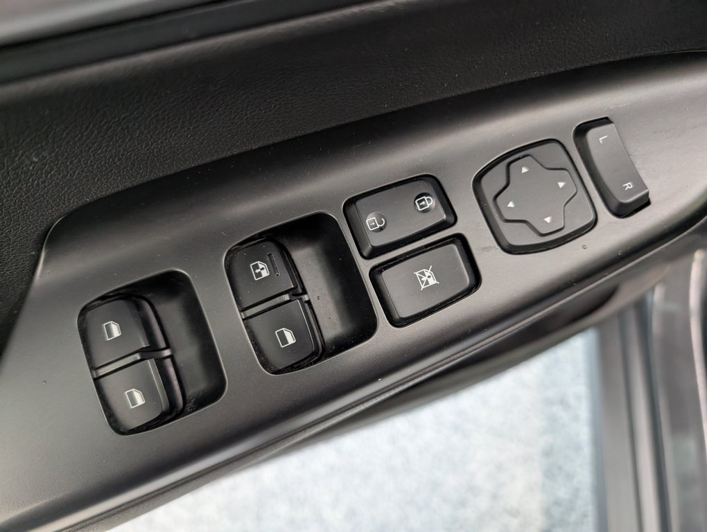 Hyundai Kona Electric Preferred 2023 à Magog, Québec - 13 - w1024h768px