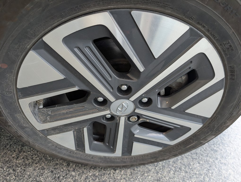 Hyundai Kona Electric Preferred 2023 à Magog, Québec - 23 - w1024h768px
