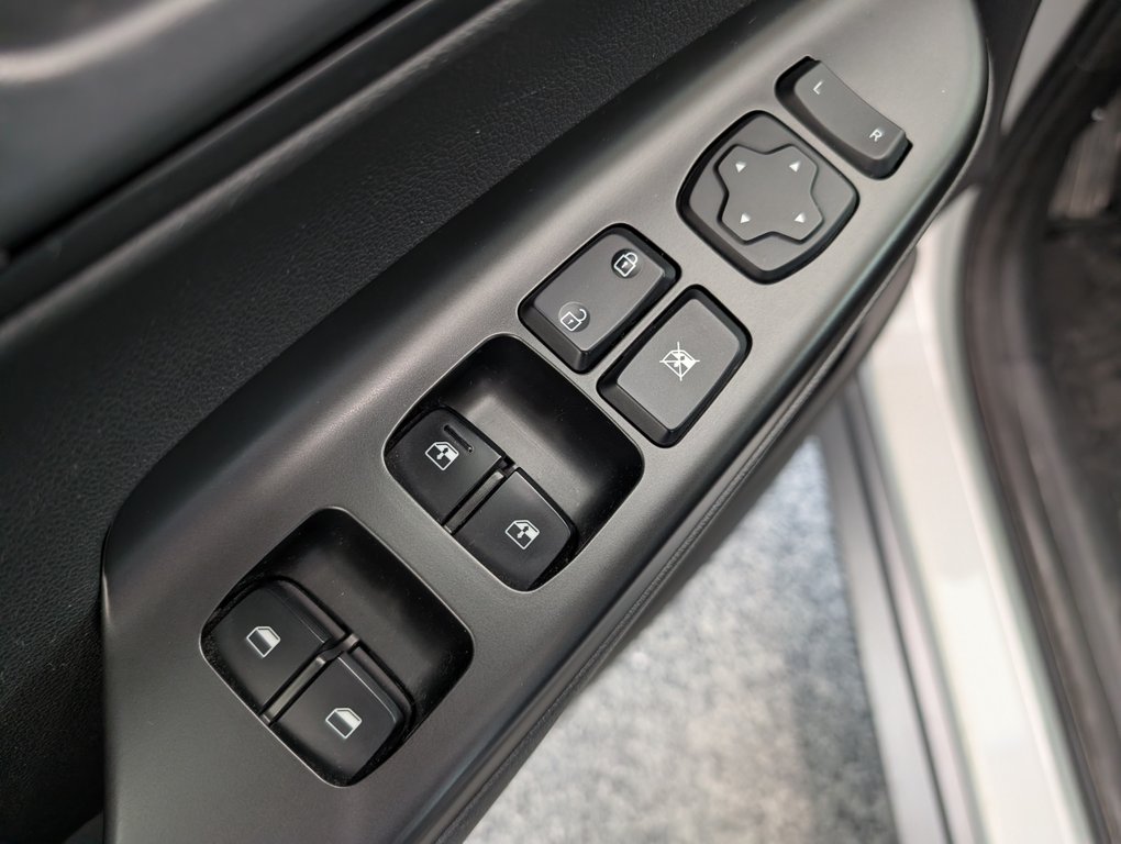 2021 Hyundai Kona Trend AWD, in Magog, Quebec - 13 - w1024h768px