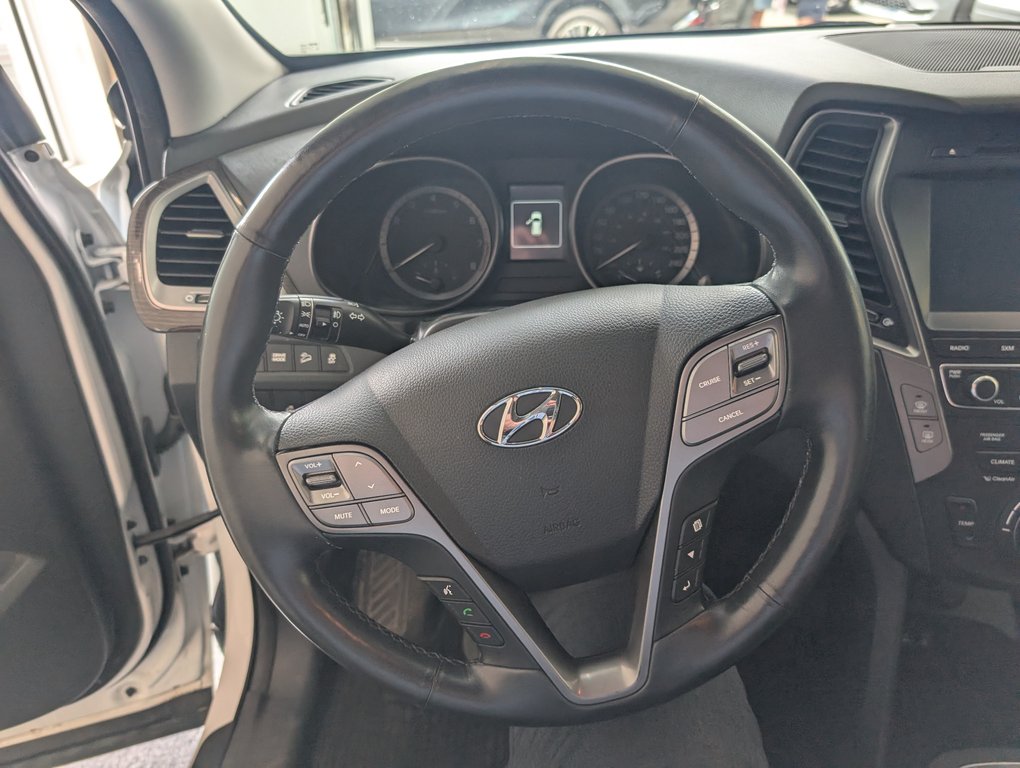 2017 Hyundai Santa Fe Sport Luxury AWD, in Magog, Quebec - 17 - w1024h768px