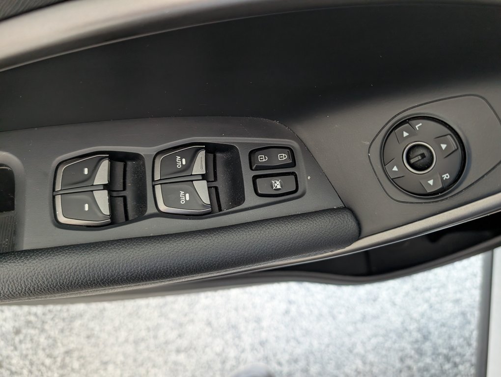 2017 Hyundai Santa Fe Sport Luxury AWD, in Magog, Quebec - 15 - w1024h768px