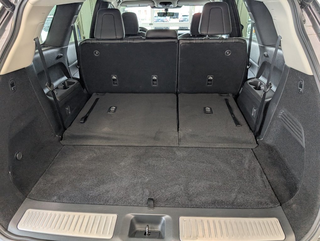 Infiniti QX60 PURE 2023 à Magog, Québec - 7 - w1024h768px