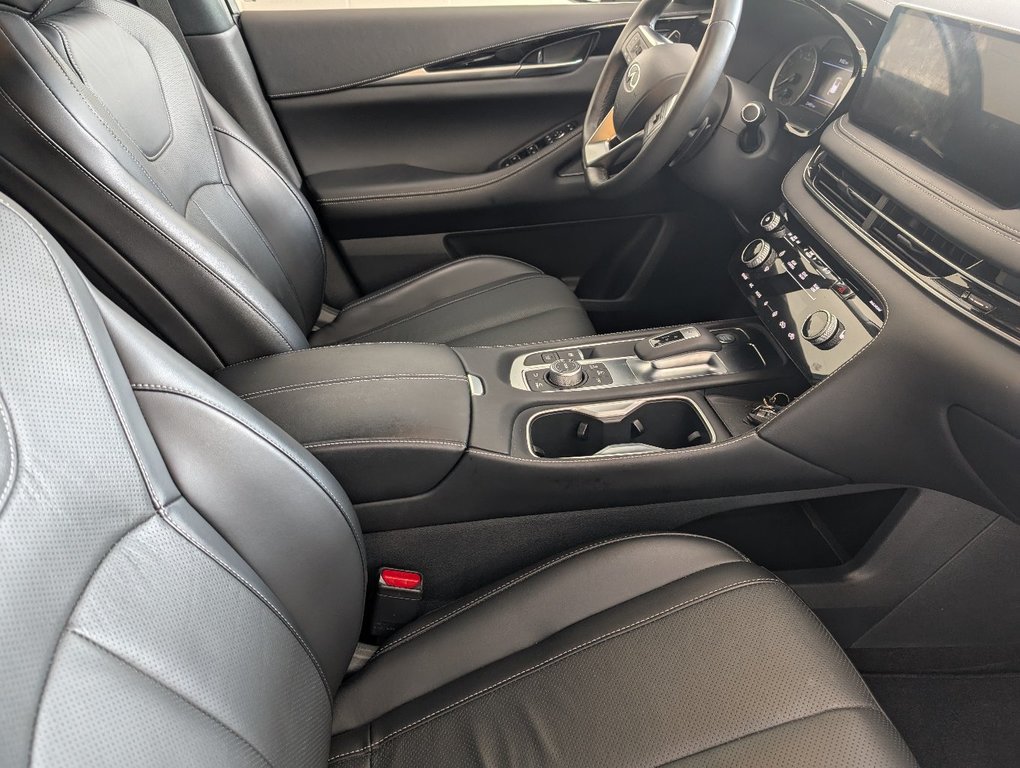Infiniti QX60 PURE 2023 à Magog, Québec - 10 - w1024h768px