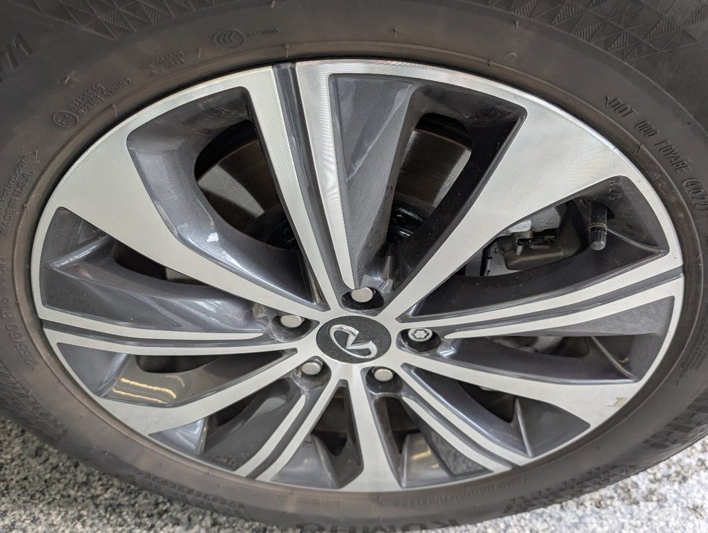 Infiniti QX60 PURE 2023 à Magog, Québec - 27 - w1024h768px