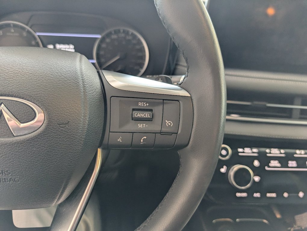 Infiniti QX60 PURE 2023 à Magog, Québec - 23 - w1024h768px