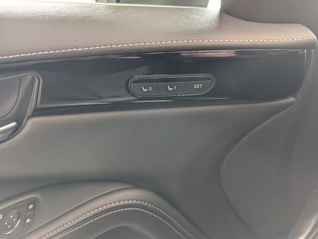 Infiniti QX60 PURE 2023 à Magog, Québec - 17 - w1024h768px