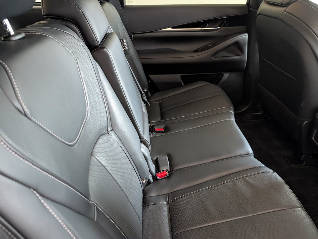 Infiniti QX60 PURE 2023 à Magog, Québec - 8 - w1024h768px