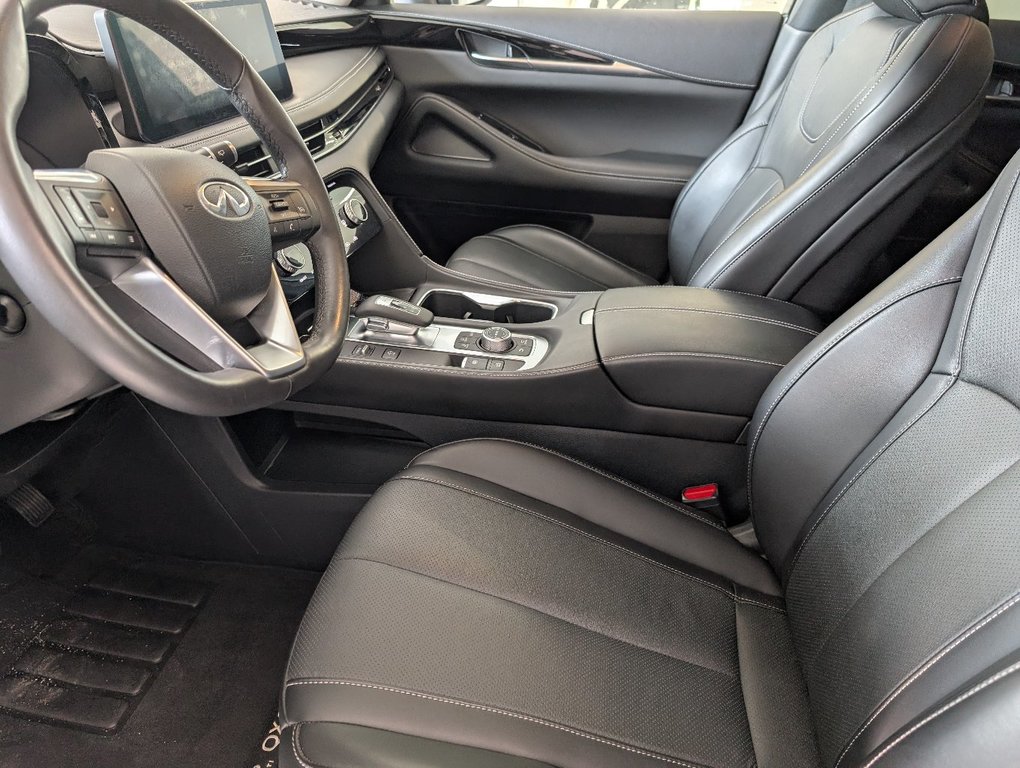 Infiniti QX60 PURE 2023 à Magog, Québec - 14 - w1024h768px