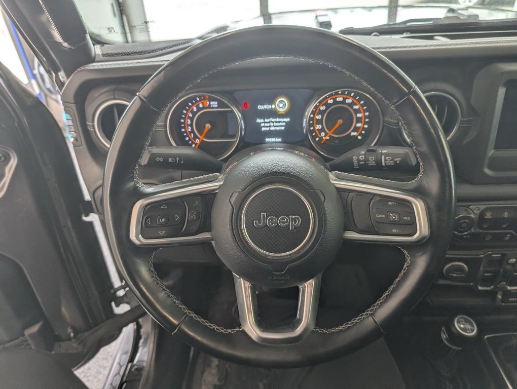 2021 Jeep Wrangler Unlimited Sahara 4X4 in Magog, Quebec - 12 - w1024h768px