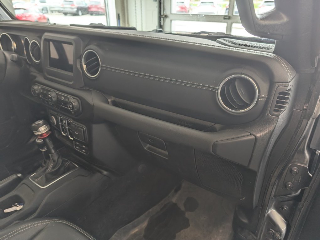2021 Jeep Wrangler Unlimited Sahara 4X4 in Magog, Quebec - 9 - w1024h768px
