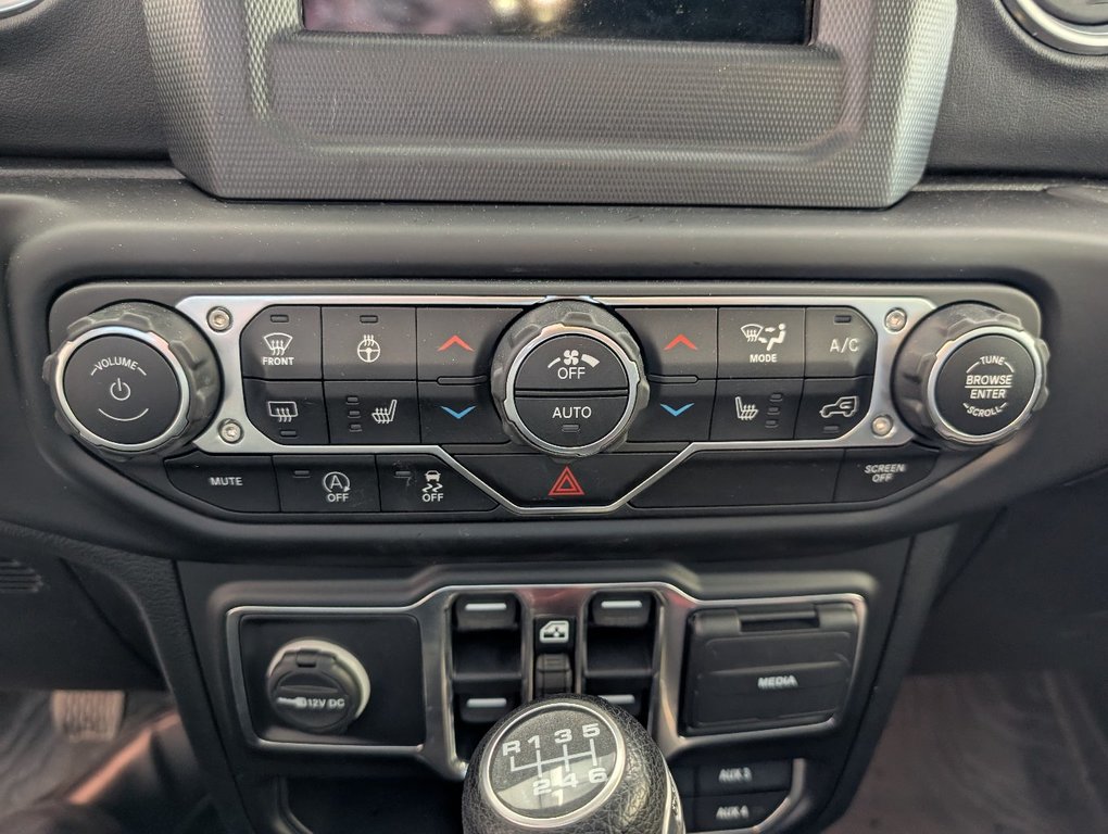 2021 Jeep Wrangler Unlimited Sahara 4X4, in Magog, Quebec - 17 - w1024h768px