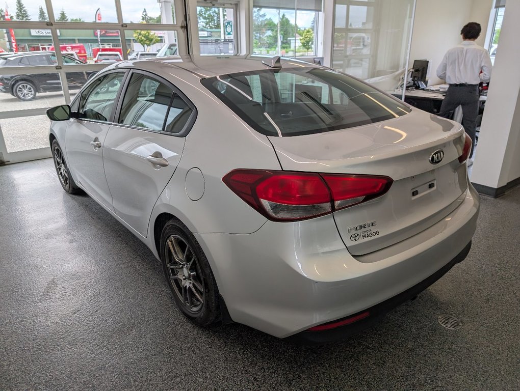 Kia Forte LX+, AUTOMATIQUE, A/C, 2017 à Magog, Québec - 5 - w1024h768px