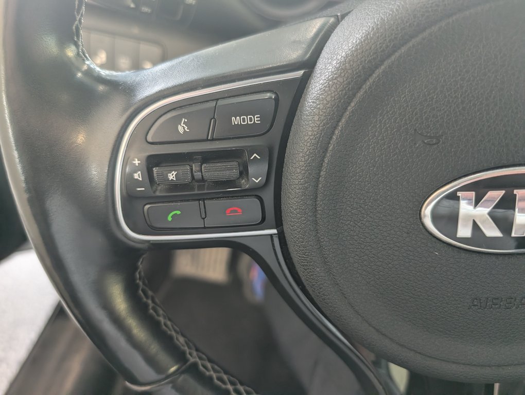 2018 Kia Niro EX PREMIUM in Magog, Quebec - 18 - w1024h768px