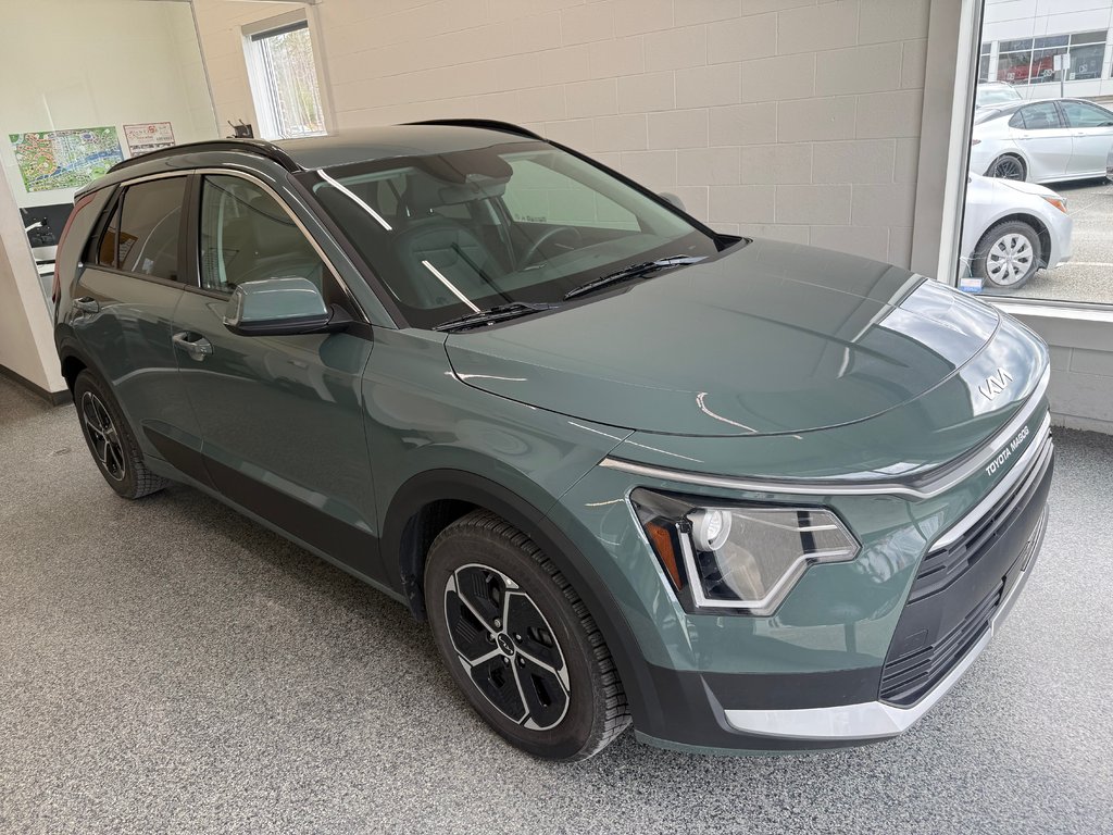 Kia Niro EX 2024 à Magog, Québec - 1 - w1024h768px