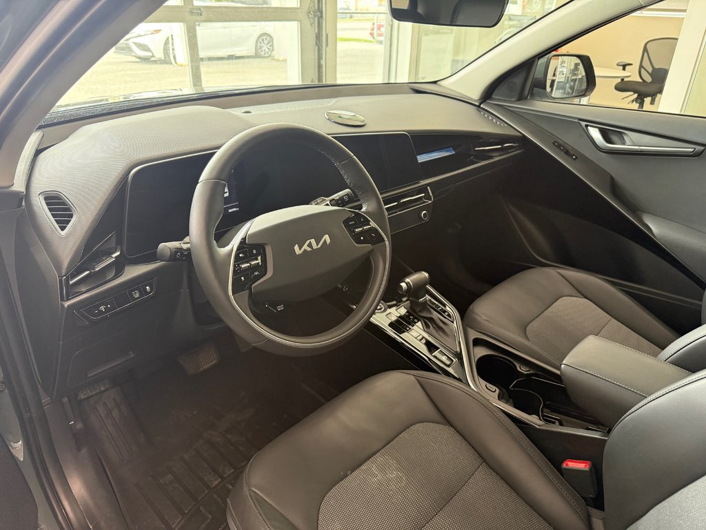 Kia Niro EX 2024 à Magog, Québec - 12 - w1024h768px