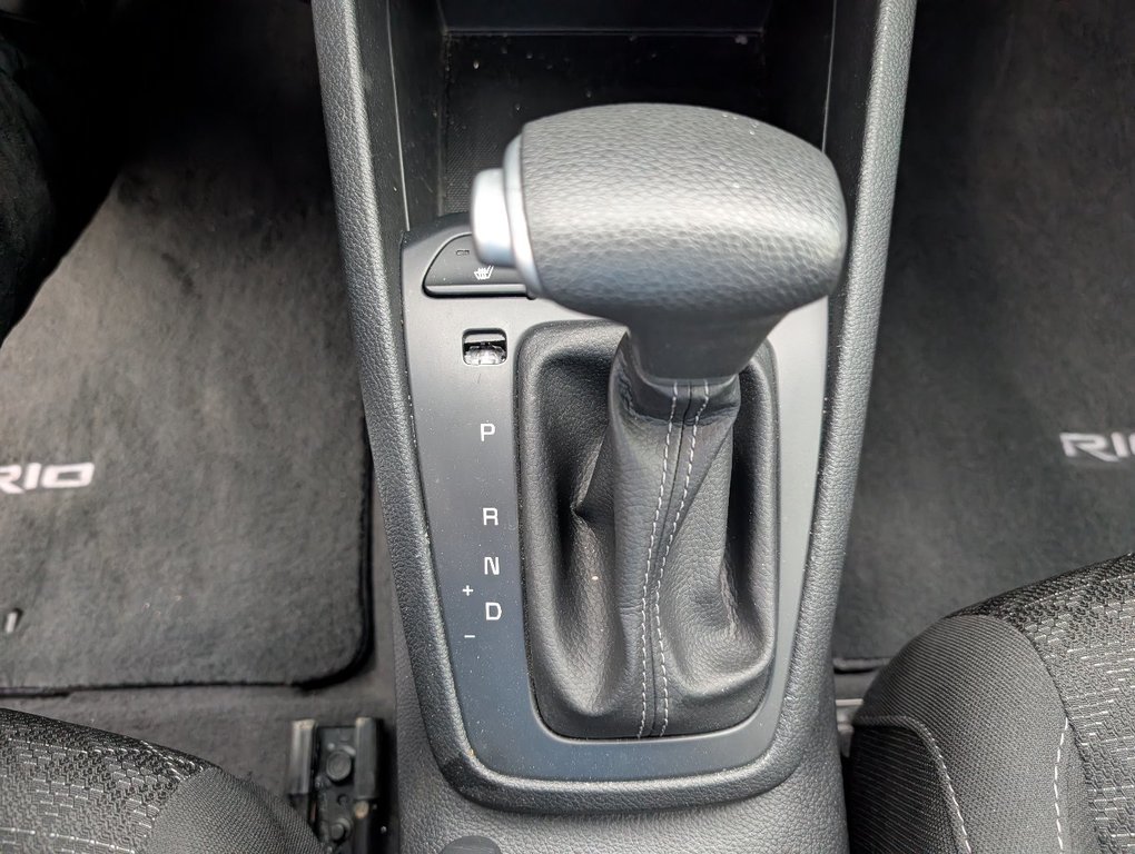 2023 Kia Rio 5-door LX PLUS in Magog, Quebec - 15 - w1024h768px