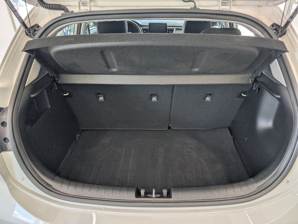 2023 Kia Rio 5-door LX PLUS in Magog, Quebec - 7 - w1024h768px