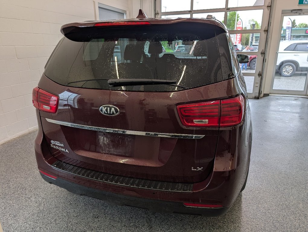 2019 Kia Sedona LX FWD, 8 PASSAGERS in Magog, Quebec - 4 - w1024h768px