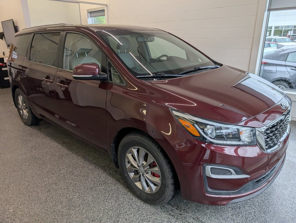 2019 Kia Sedona LX FWD, 8 PASSAGERS in Magog, Quebec - 1 - w1024h768px