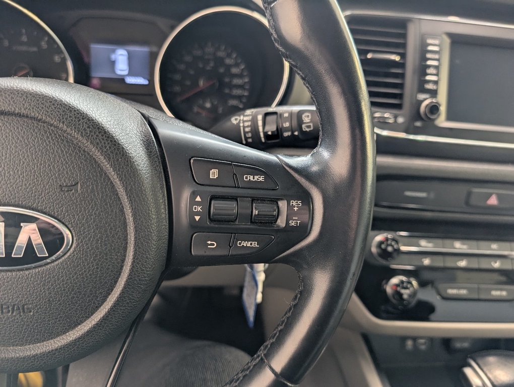 2019 Kia Sedona LX FWD, 8 PASSAGERS in Magog, Quebec - 19 - w1024h768px