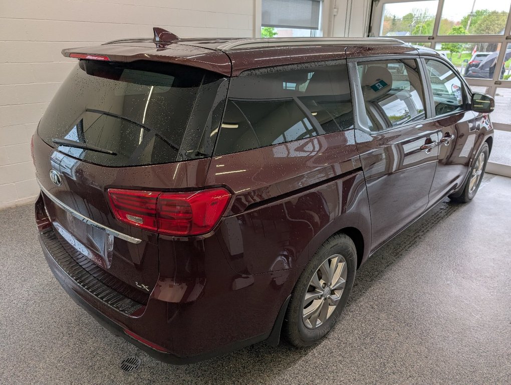 2019 Kia Sedona LX FWD, 8 PASSAGERS in Magog, Quebec - 3 - w1024h768px