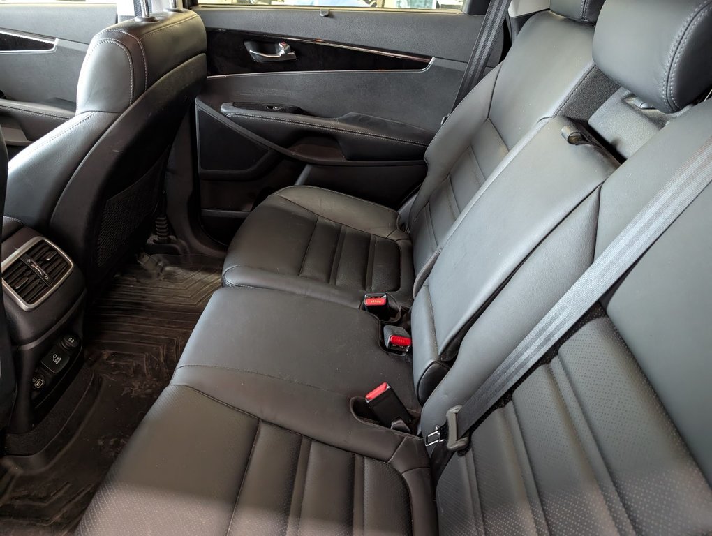 2017 Kia Sorento EX AWD in Magog, Quebec - 12 - w1024h768px