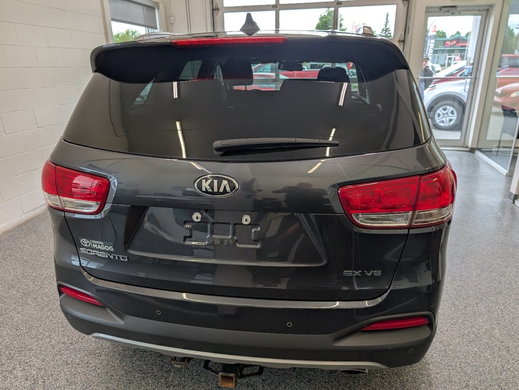 2017 Kia Sorento EX AWD in Magog, Quebec - 4 - w1024h768px