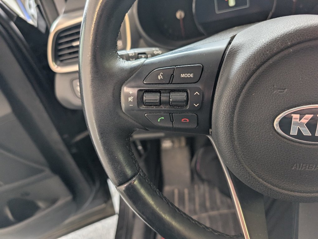2017 Kia Sorento EX AWD in Magog, Quebec - 21 - w1024h768px