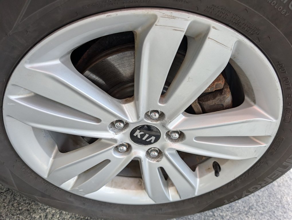 2017 Kia Sportage LX in Magog, Quebec - 23 - w1024h768px