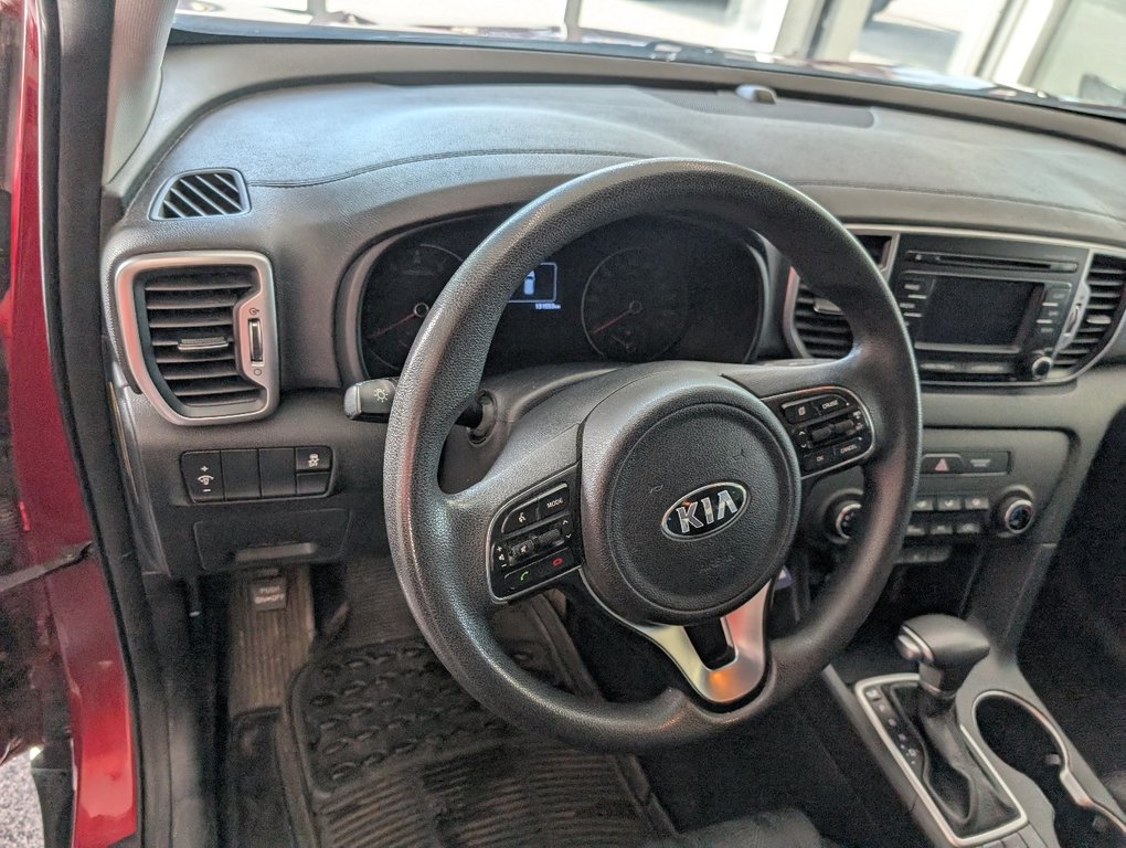 2017 Kia Sportage LX in Magog, Quebec - 13 - w1024h768px