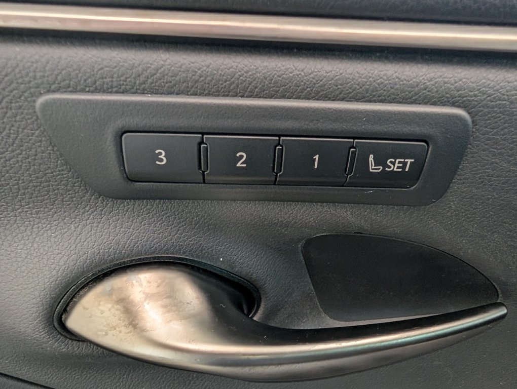 Lexus ES 350 SIGNATURE 2019 à Magog, Québec - 16 - w1024h768px