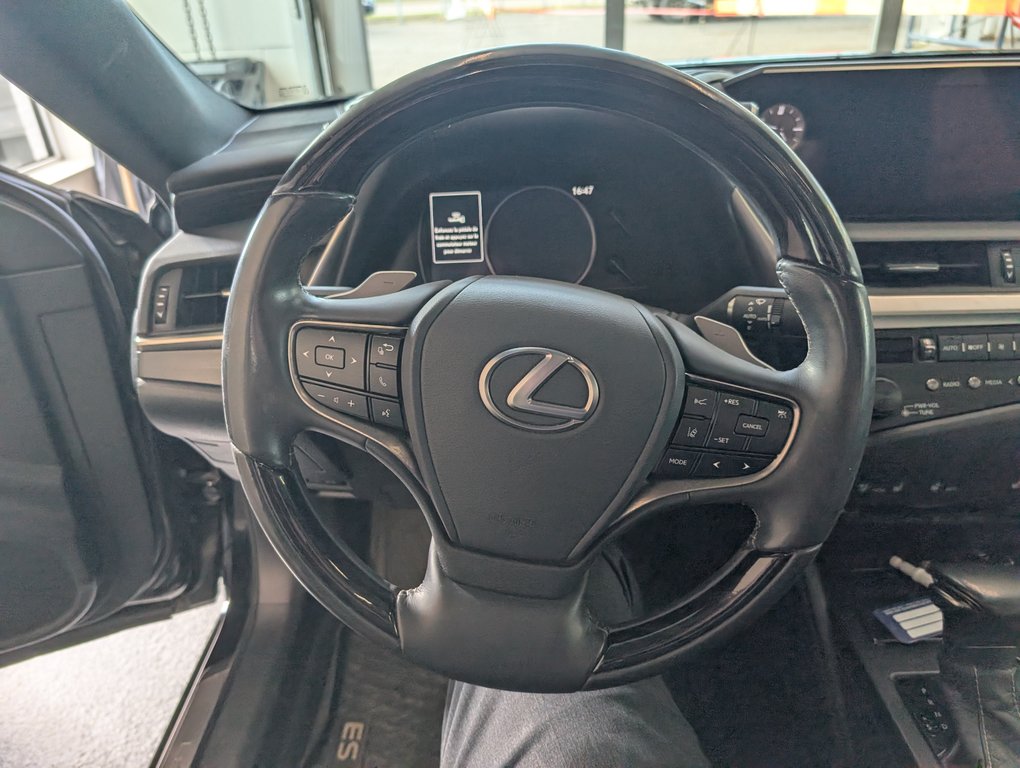 Lexus ES 350 SIGNATURE 2019 à Magog, Québec - 17 - w1024h768px