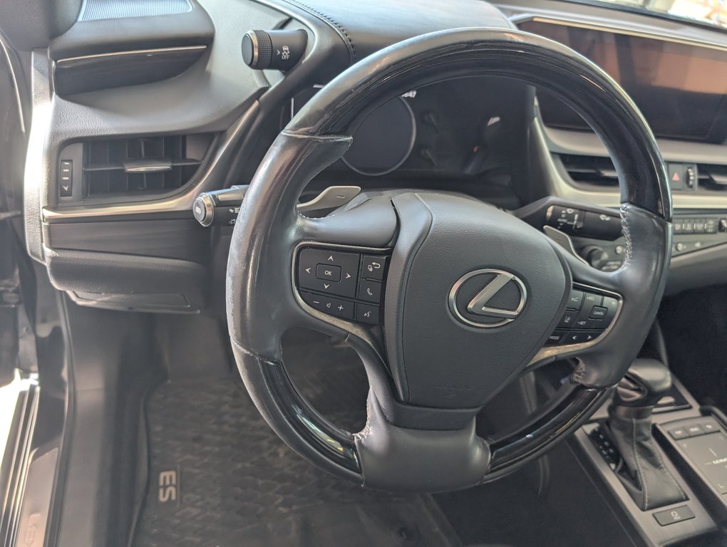 Lexus ES 350 SIGNATURE 2019 à Magog, Québec - 13 - w1024h768px